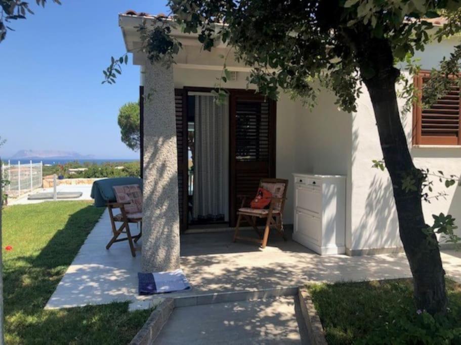 Vista Mare Con Piscina A Budoni - Baia Sant'Anna Villa Exterior photo